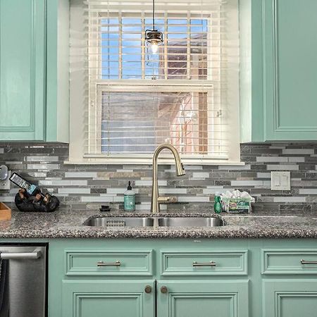 Beachy Bungalow! 2Bd, King Bed Galveston Zewnętrze zdjęcie