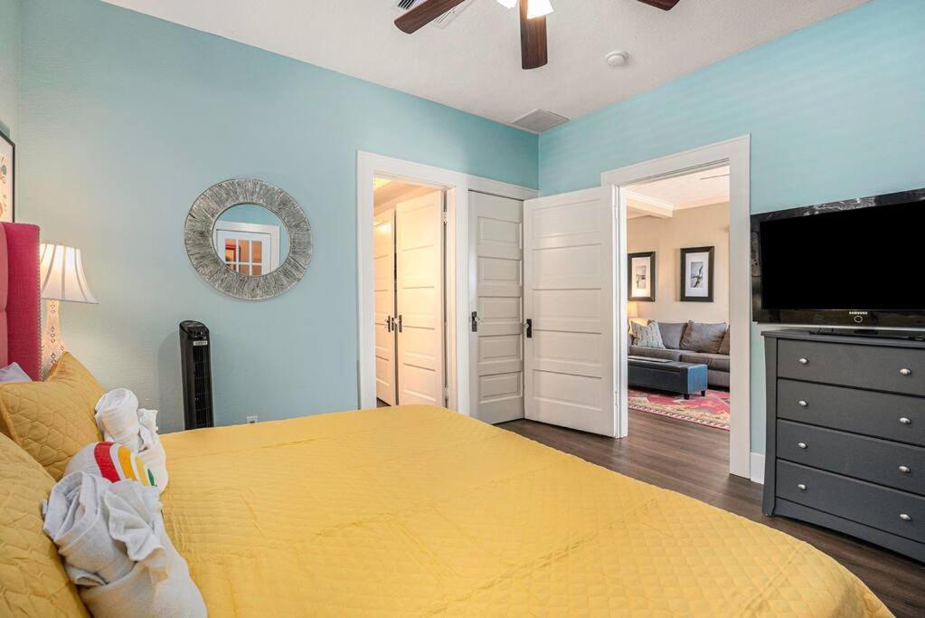 Beachy Bungalow! 2Bd, King Bed Galveston Zewnętrze zdjęcie